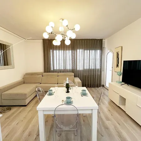 Cosy Montroig Apartament